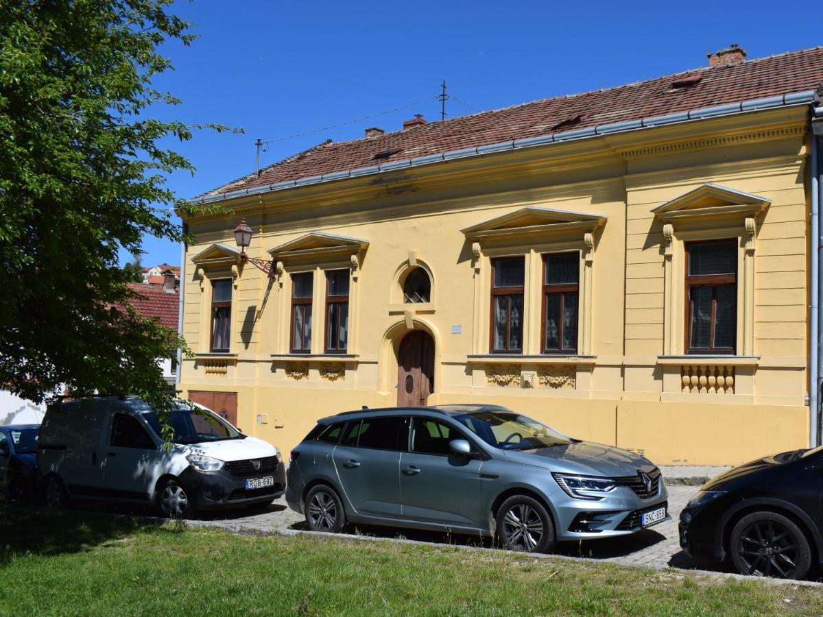 Malomszeg Apartman 2 Pécs Exteriör bild